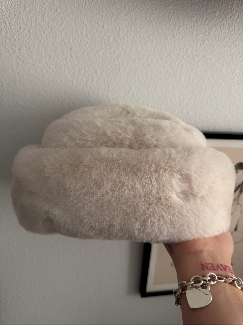 H&M Plush Faux Fur Hat - white